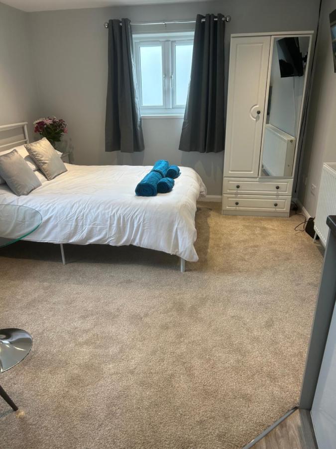 29A Apartment Downham Market Bagian luar foto